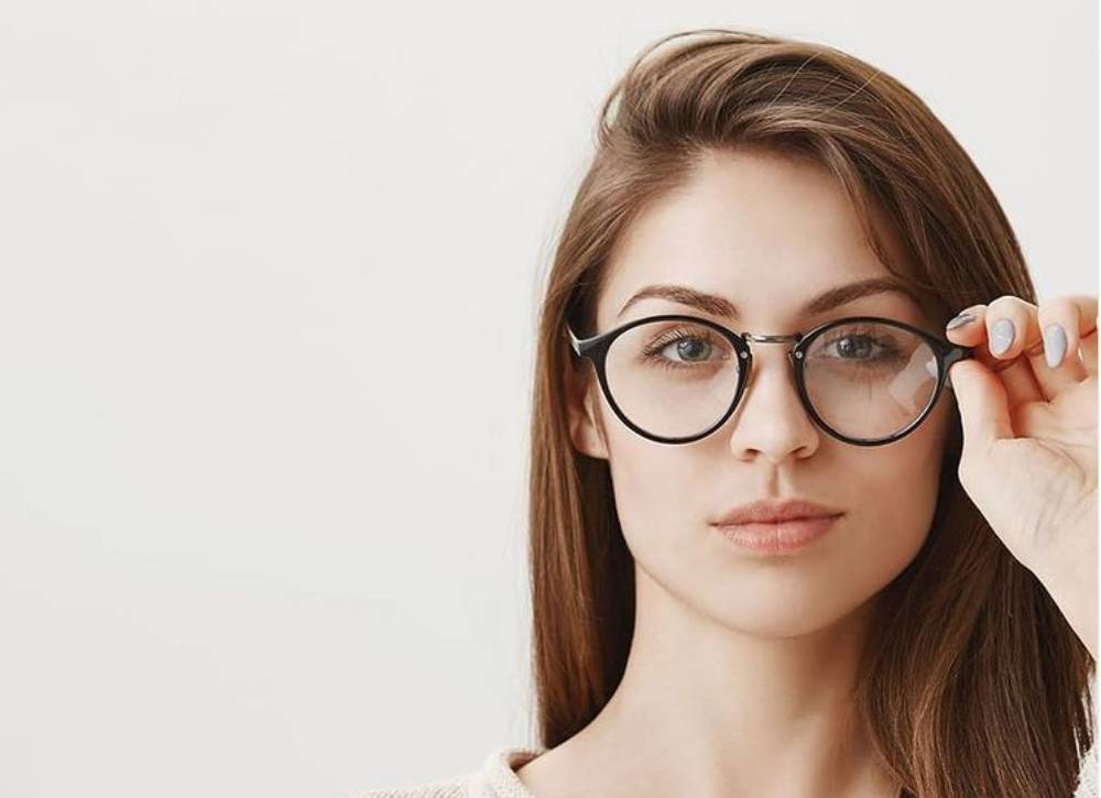 disadvantages of varifocal glasses