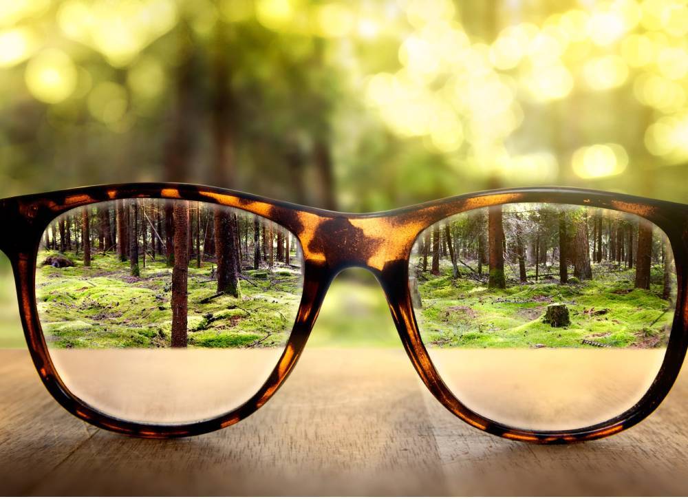 Full Guide to Glasses for Astigmatism - Koalaeye Optical