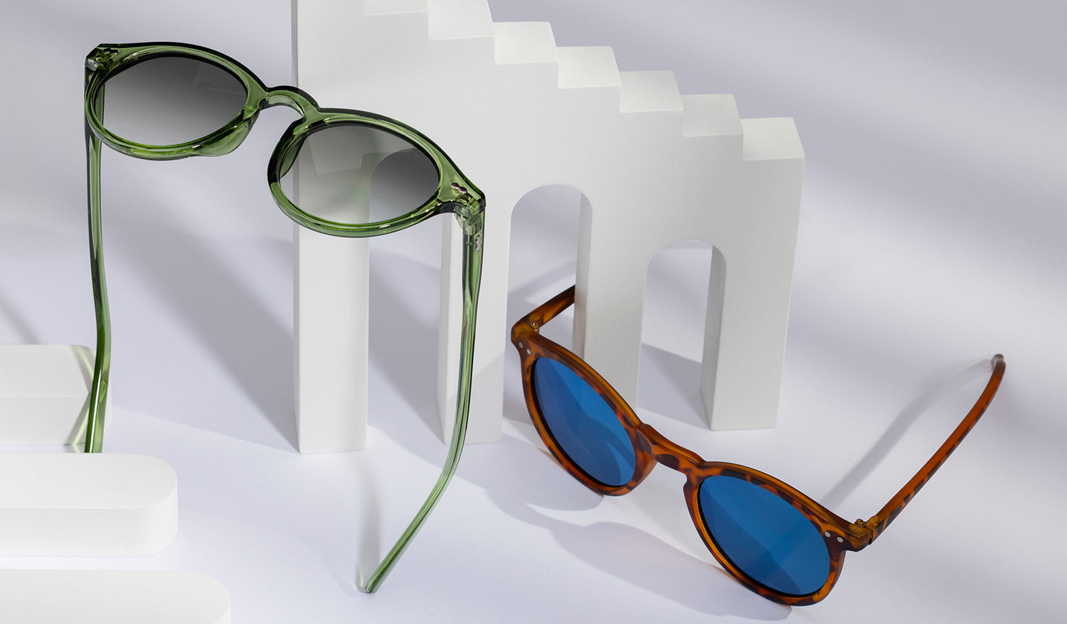 The Magic of Photochromic Lenses: Why They've Become a Fashion Favorite