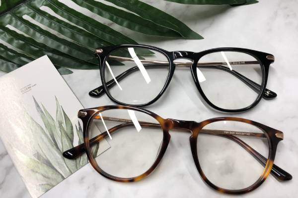 Do rimless glasses look better? | KOALAEYE OPTICAL