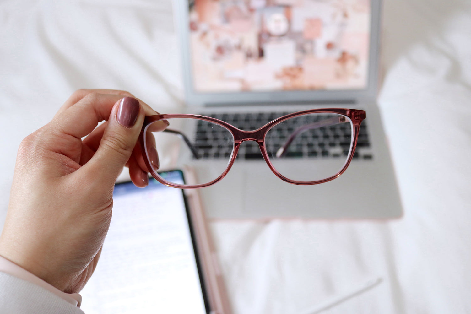 can glasses make you look younger? | KOALAEYE OPTICAL