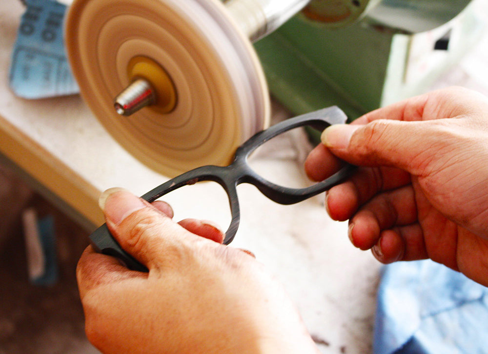 How sunglasses are made 2