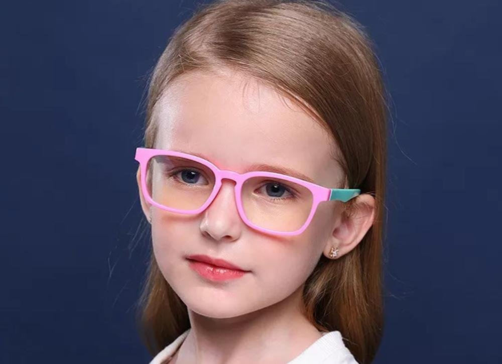 How do children choose and buy blue-light-blocking glasses?
