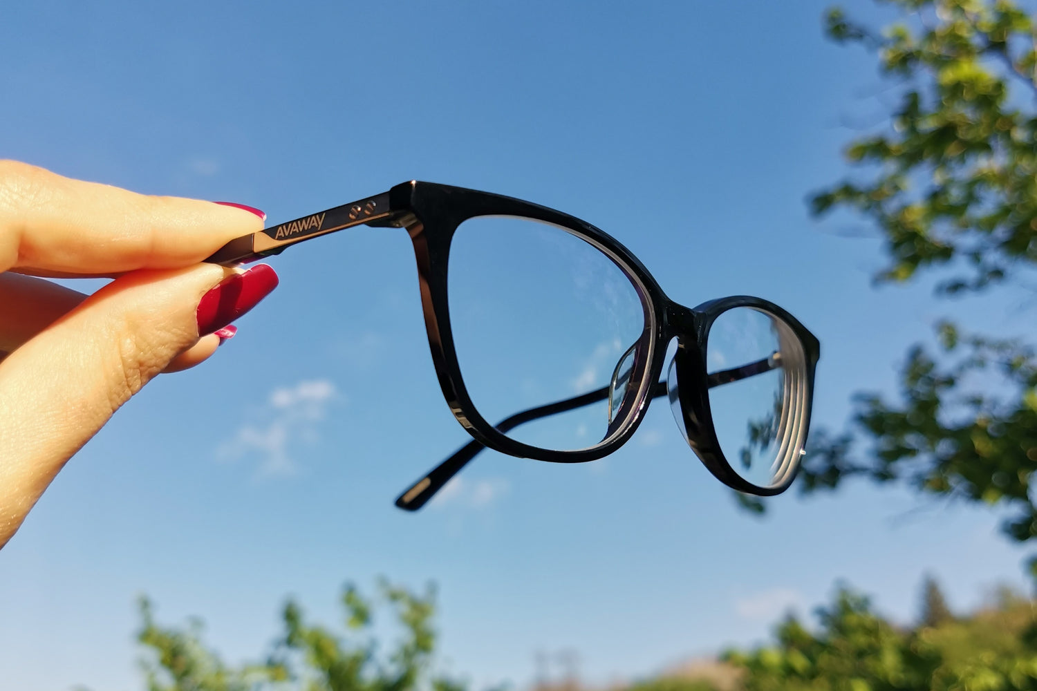 Best Designer Eyeglasses Online for Men and Women