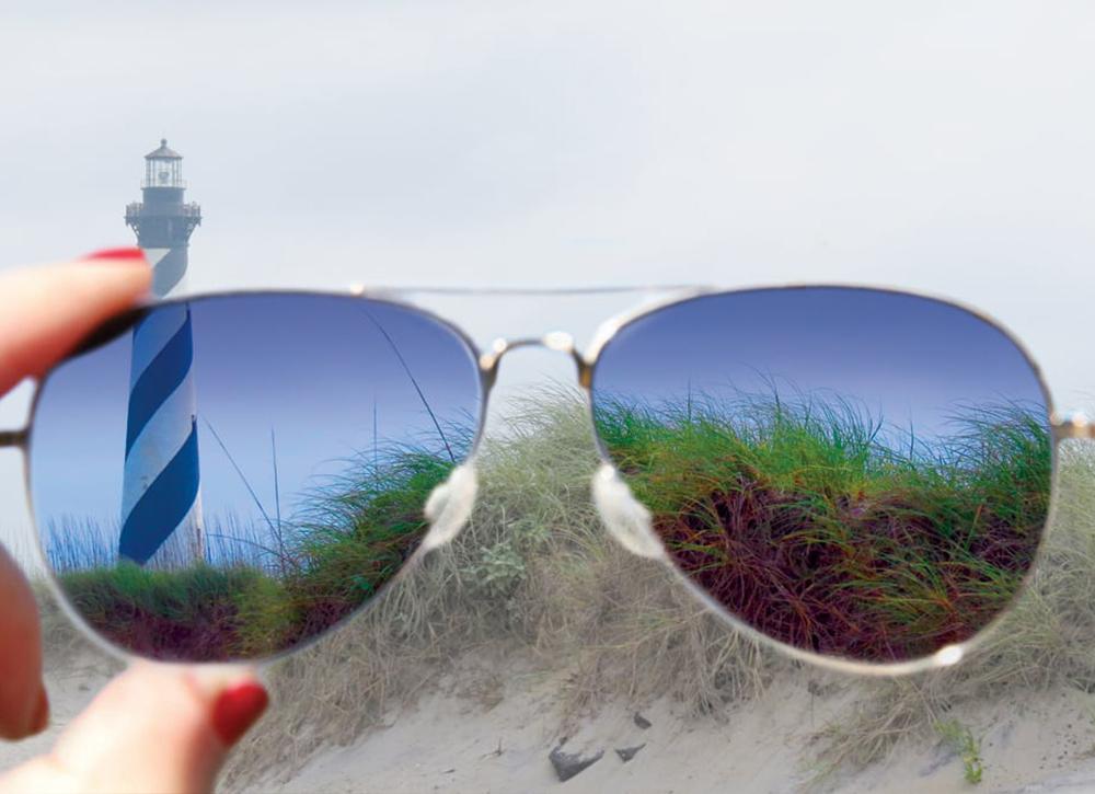 What characteristics define polarized sunglasses