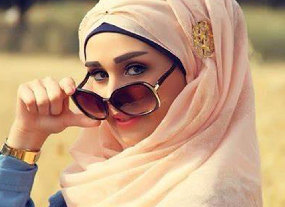 Why Do Turkish Women Wear Sunglasses - KoalaEye Optical